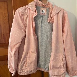 Gap XXL Girl's  rain jacket light pink with gray soft interior.